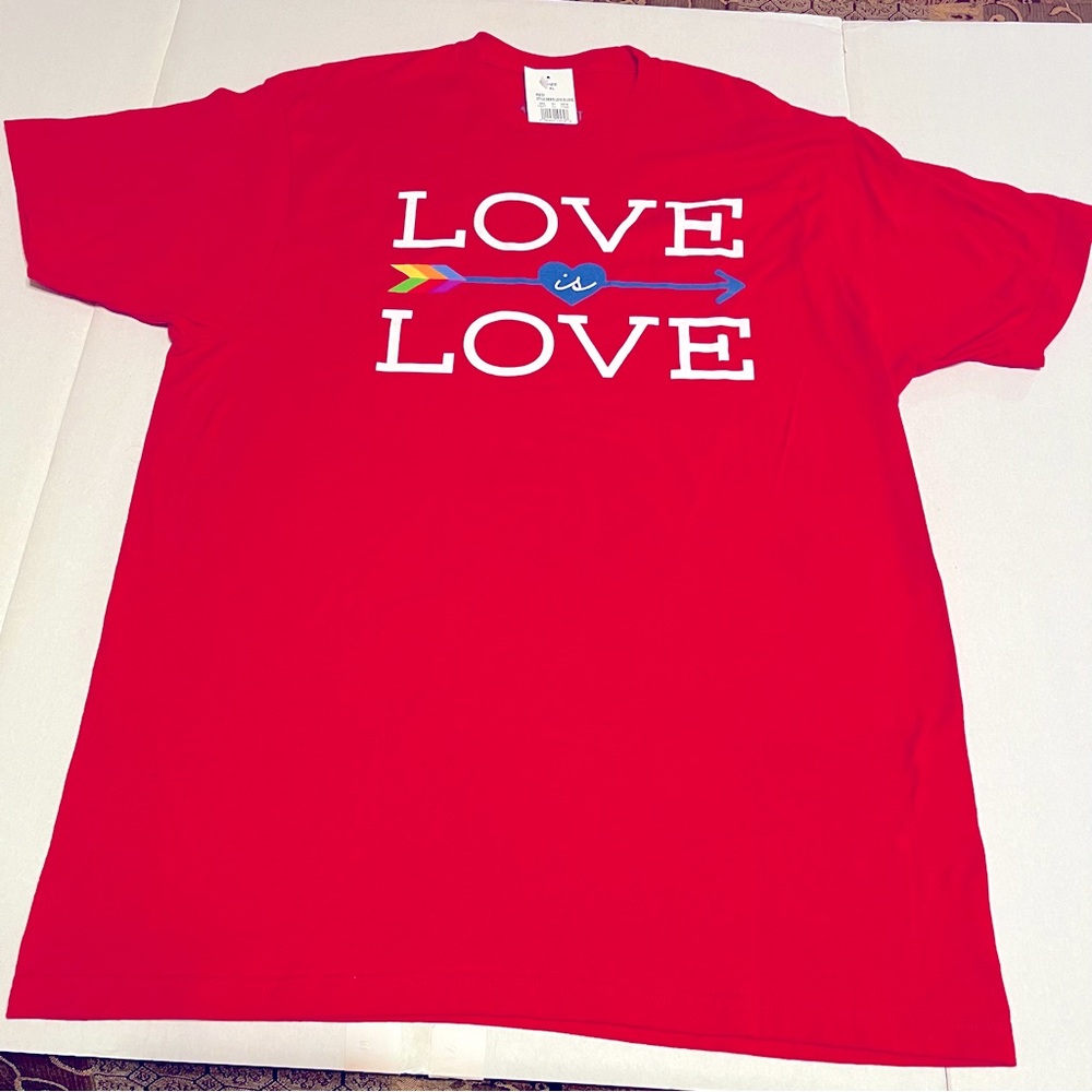 Wear It With Pride Men SZ XL Extra Large Love Is Love Red Short Sleeve Shirt NEW